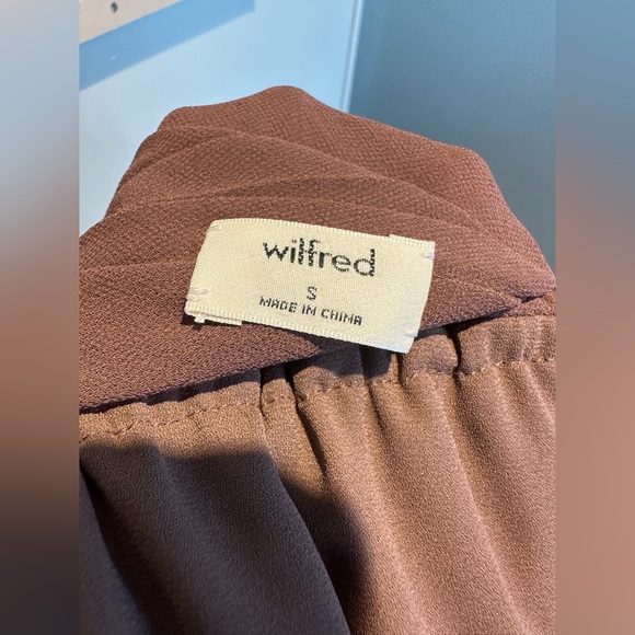 Wilfred Brown Pleated V-Neck Midi Dress - Picture 3 of 3